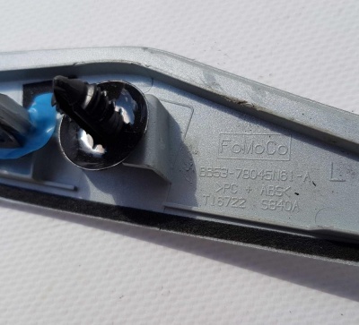 Накладка декоративная центральной консоли верхняя левая Ford Explorer 5 2011-2015 BB53 78045N61 A; BB5Z 78061A16