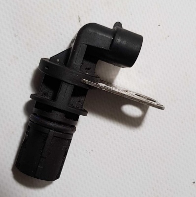 Датчик положения коленвала General Motors 12560228