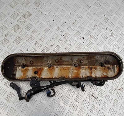 Крышка клапанная ГБЦ левая (4.8-6.2L) LM7; LQ9; LS2; L92; LSX Chevrolet Tahoe 1999-2014 12570427; 12561820; 12559894; 12570696
