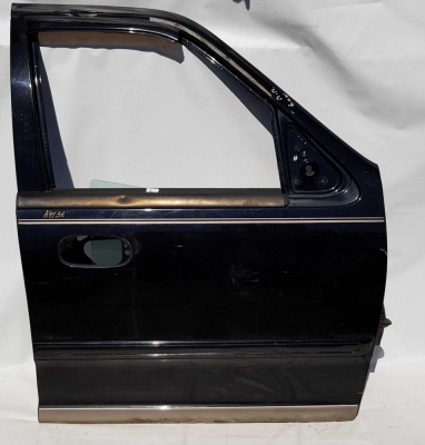 Дверь передняя правая Ford Expedition F75Z 7820124 AA