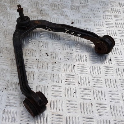 Рычаг подвески передний верхний Chevrolet Tahoe 1999-2006 15864153; 15047200; 12475485; 12474578