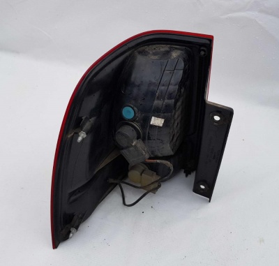 Фонарь задний правый (с дефектом) Ford Expedition 2003-2006 44ZH 1577; 2LIX 13B504 A; 2L1Z 13404 AB