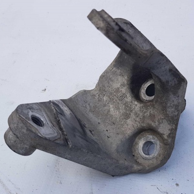 Кронштейн КПП Cadillac SRX 2009-2016 13228287