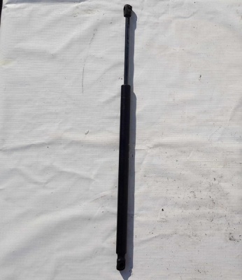 Амортизатор двери багажника правый Cadillac Escalade 2006-2014 22743451; 15854712;  15827434; 15161913